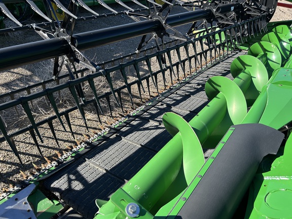 2023 John Deere HD35R Header Combine