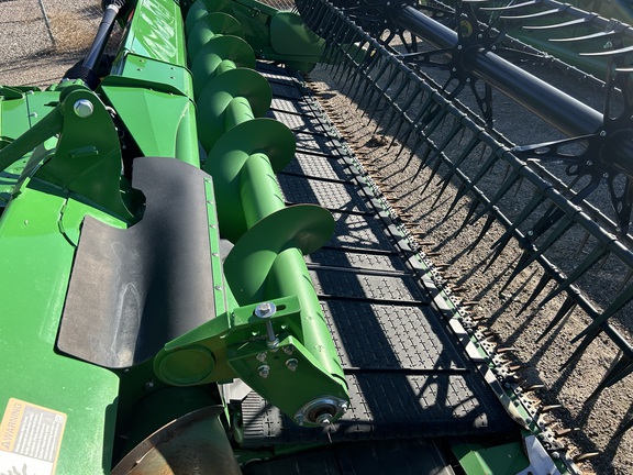 2023 John Deere HD35R Header Combine