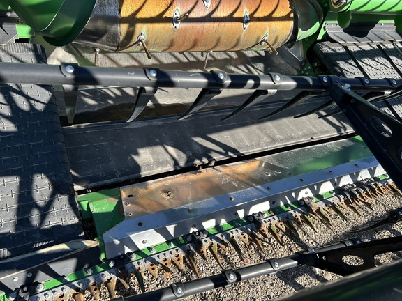 2023 John Deere HD35R Header Combine