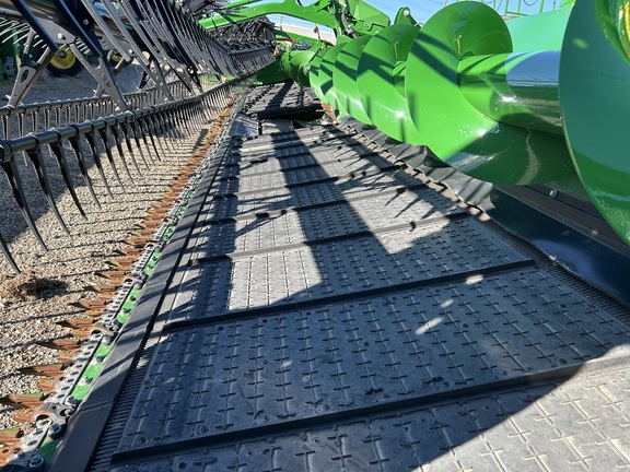 2023 John Deere HD35R Header Combine