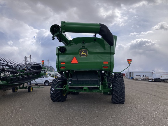 2023 John Deere S780 Combine