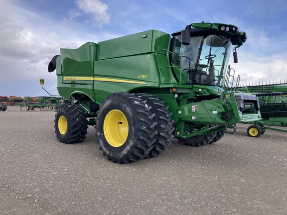 2023 John Deere S780 Combine