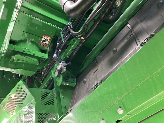 2023 John Deere S780 Combine