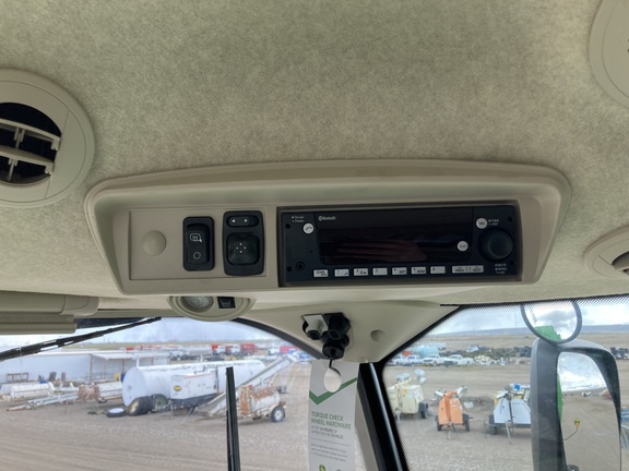 2023 John Deere S780 Combine