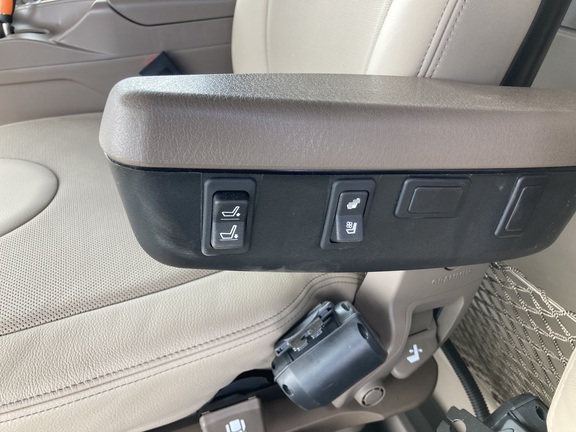 2023 John Deere S780 Combine