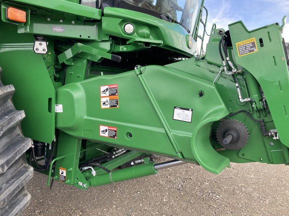 2023 John Deere S780 Combine