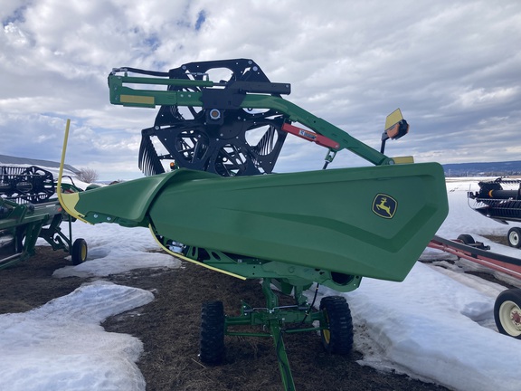 2023 John Deere HD35R Header Combine