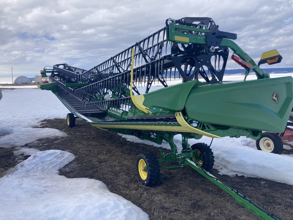 2023 John Deere HD35R Header Combine