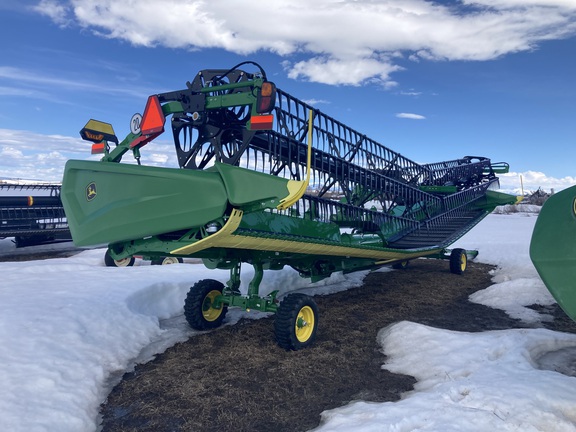 2023 John Deere HD35R Header Combine