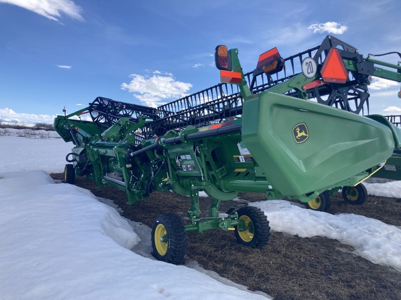 2023 John Deere HD35R Header Combine