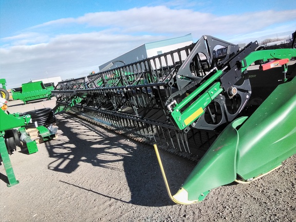 2023 John Deere HD35R Header Combine