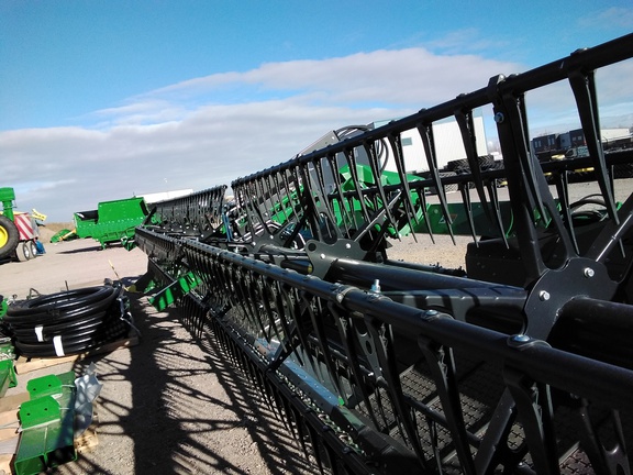 2023 John Deere HD35R Header Combine