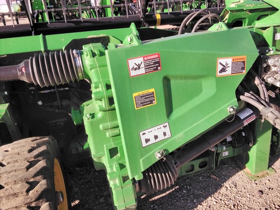 2023 John Deere HD35R Header Combine