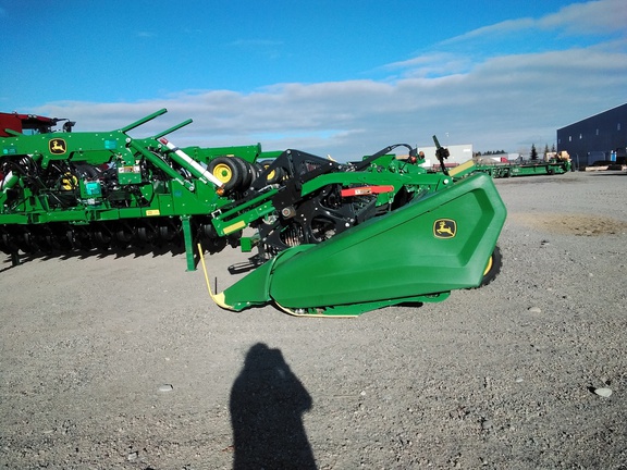 2023 John Deere HD35R Header Combine