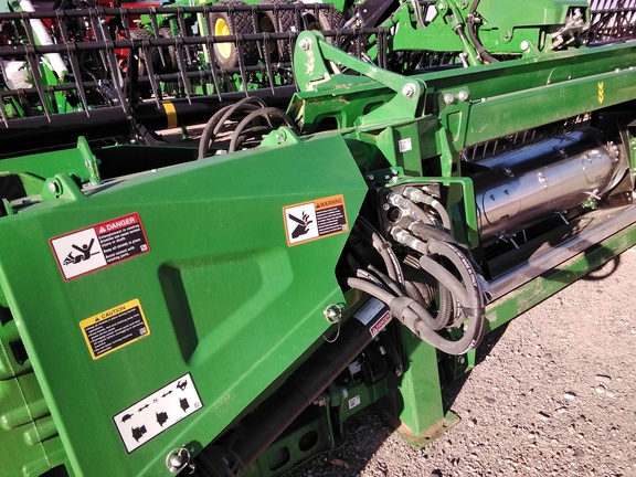 2023 John Deere HD35R Header Combine