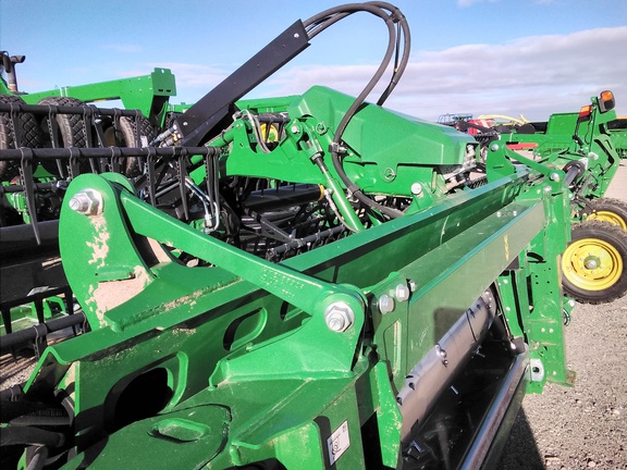 2023 John Deere HD35R Header Combine