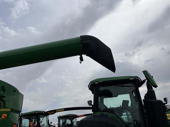 2023 John Deere S770 Combine