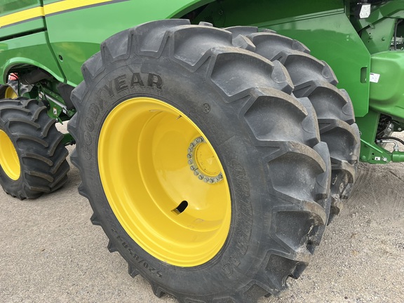 2023 John Deere S770 Combine