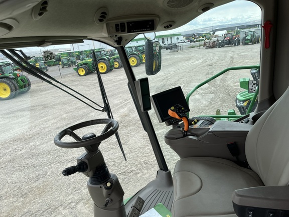 2023 John Deere S770 Combine