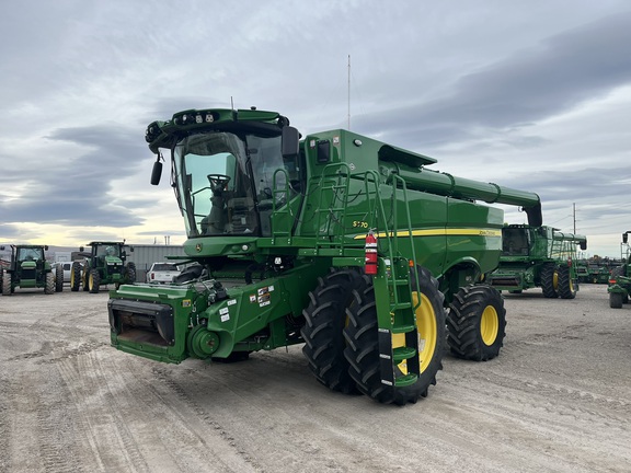 2023 John Deere S770 Combine