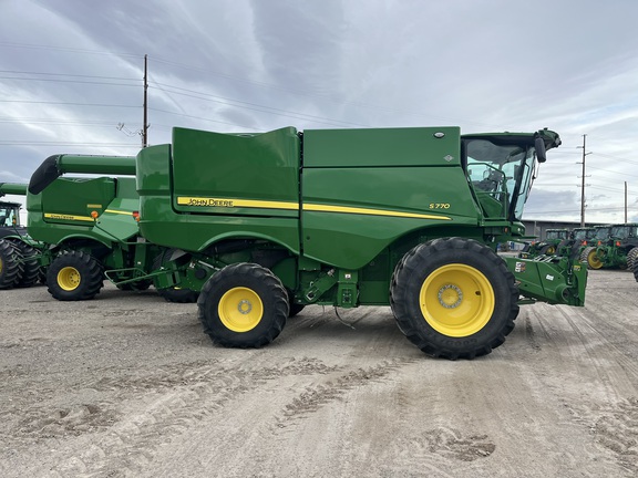 2023 John Deere S770 Combine