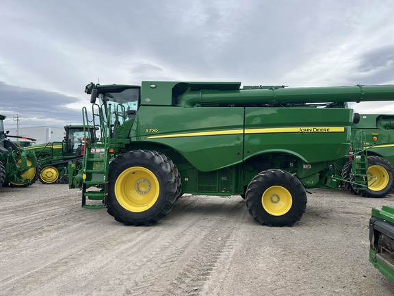 2023 John Deere S770 Combine