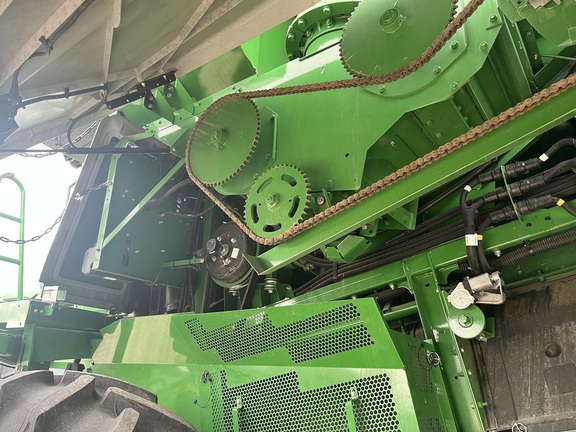 2023 John Deere S770 Combine