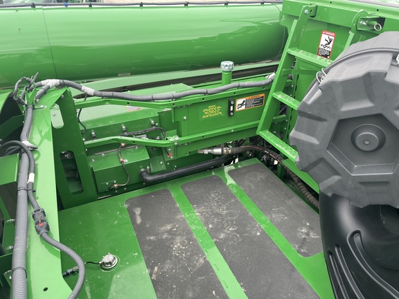 2023 John Deere S770 Combine