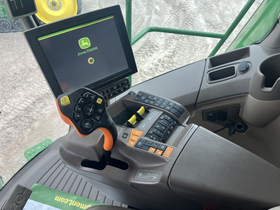 2023 John Deere S770 Combine