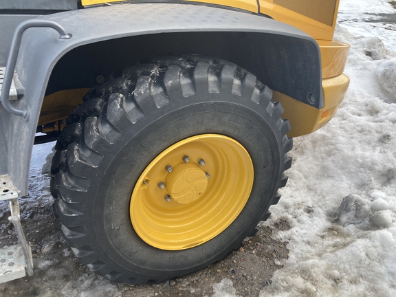 2023 John Deere 344L Compact Utility Loader