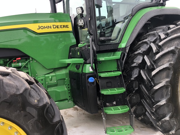 2023 John Deere 8R 340 Tractor