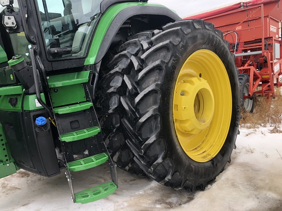 2023 John Deere 8R 340 Tractor