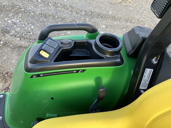 2022 John Deere 3038E Tractor Compact