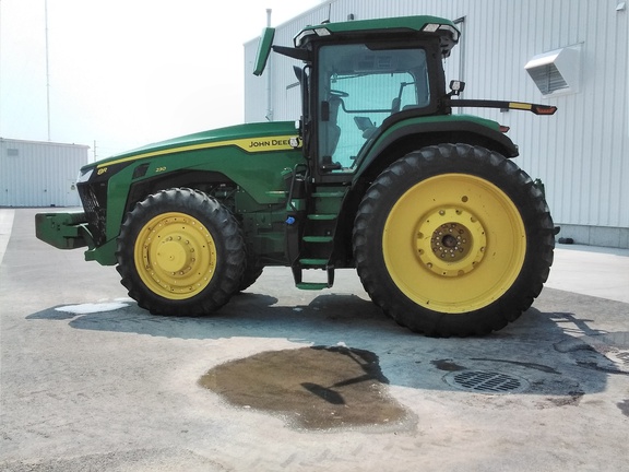 2021 John Deere 8R 230 Tractor