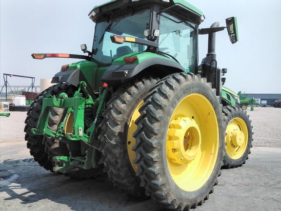 2021 John Deere 8R 230 Tractor