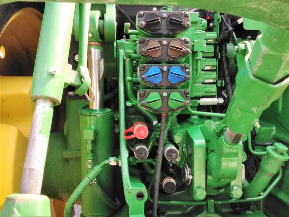 2021 John Deere 8R 230 Tractor