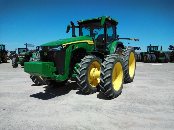 2021 John Deere 8R 250 Tractor