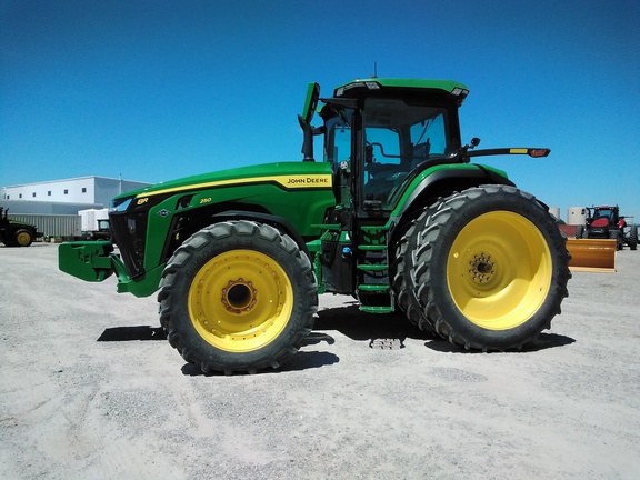 2021 John Deere 8R 250 Tractor