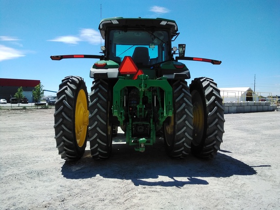 2021 John Deere 8R 250 Tractor