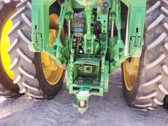 2021 John Deere 8R 250 Tractor