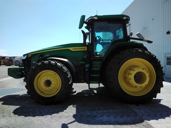 2021 John Deere 8R 340 Tractor