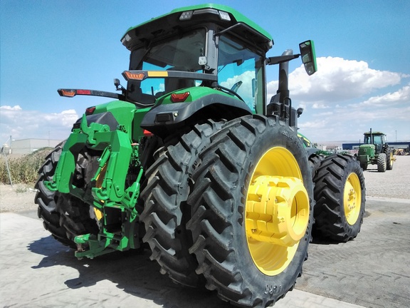 2021 John Deere 8R 340 Tractor