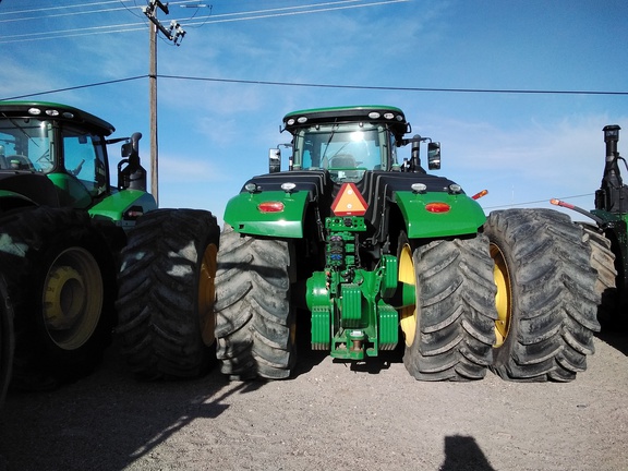 2021 John Deere 9520R Tractor 4WD
