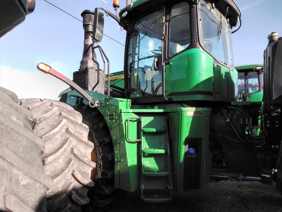 2021 John Deere 9520R Tractor 4WD