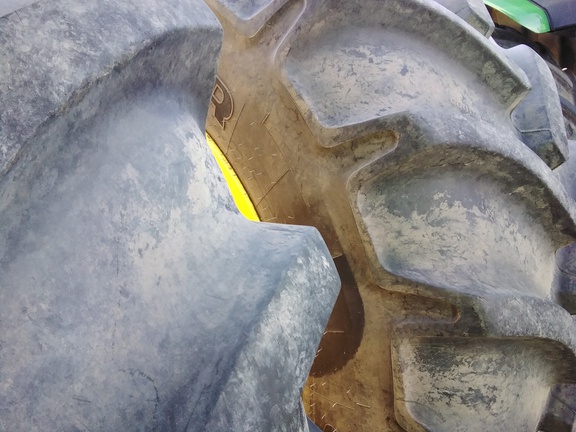 2021 John Deere 9520R Tractor 4WD