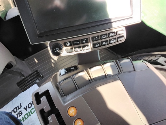 2021 John Deere 9520R Tractor 4WD