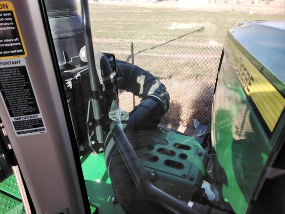 2021 John Deere 9520R Tractor 4WD