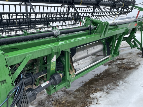 2023 John Deere 735D Header Combine