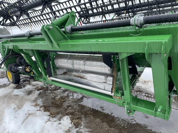 2023 John Deere 735D Header Combine