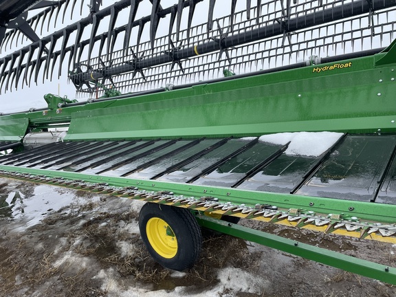 2023 John Deere 735D Header Combine